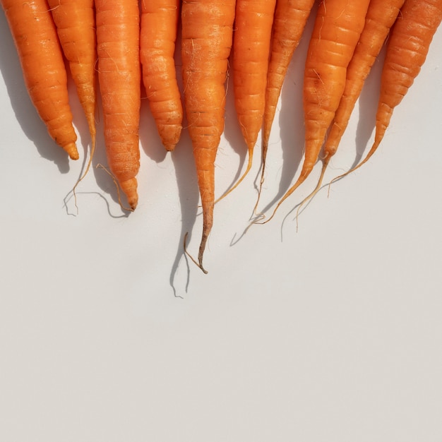 Foto gratuita primo piano sulle verdure in cucina