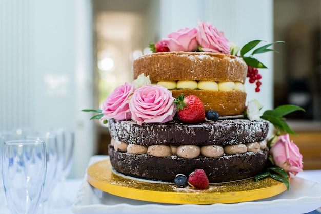 Foto close-up della torta sul tavolo