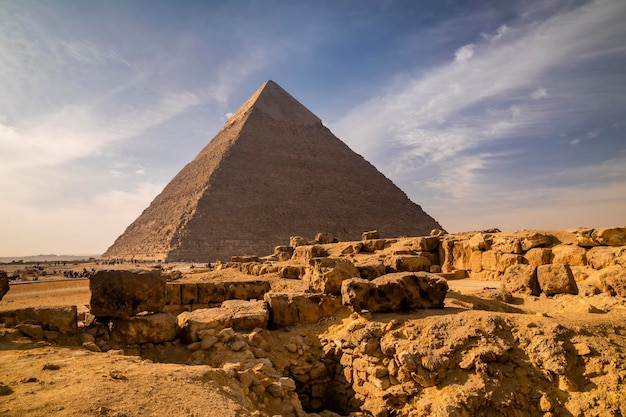 Premium Photo | Sunset view of pyramid complex of giza in cairo egypt