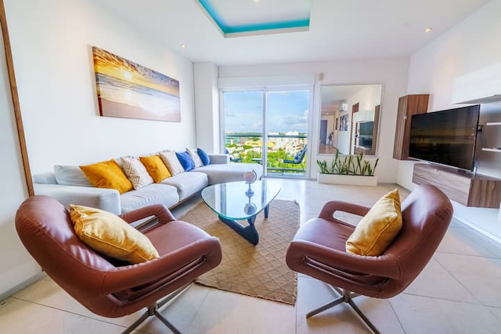 Deluxe 3br Condo W/pool - Near Hotel Zone And Mall - Cancún