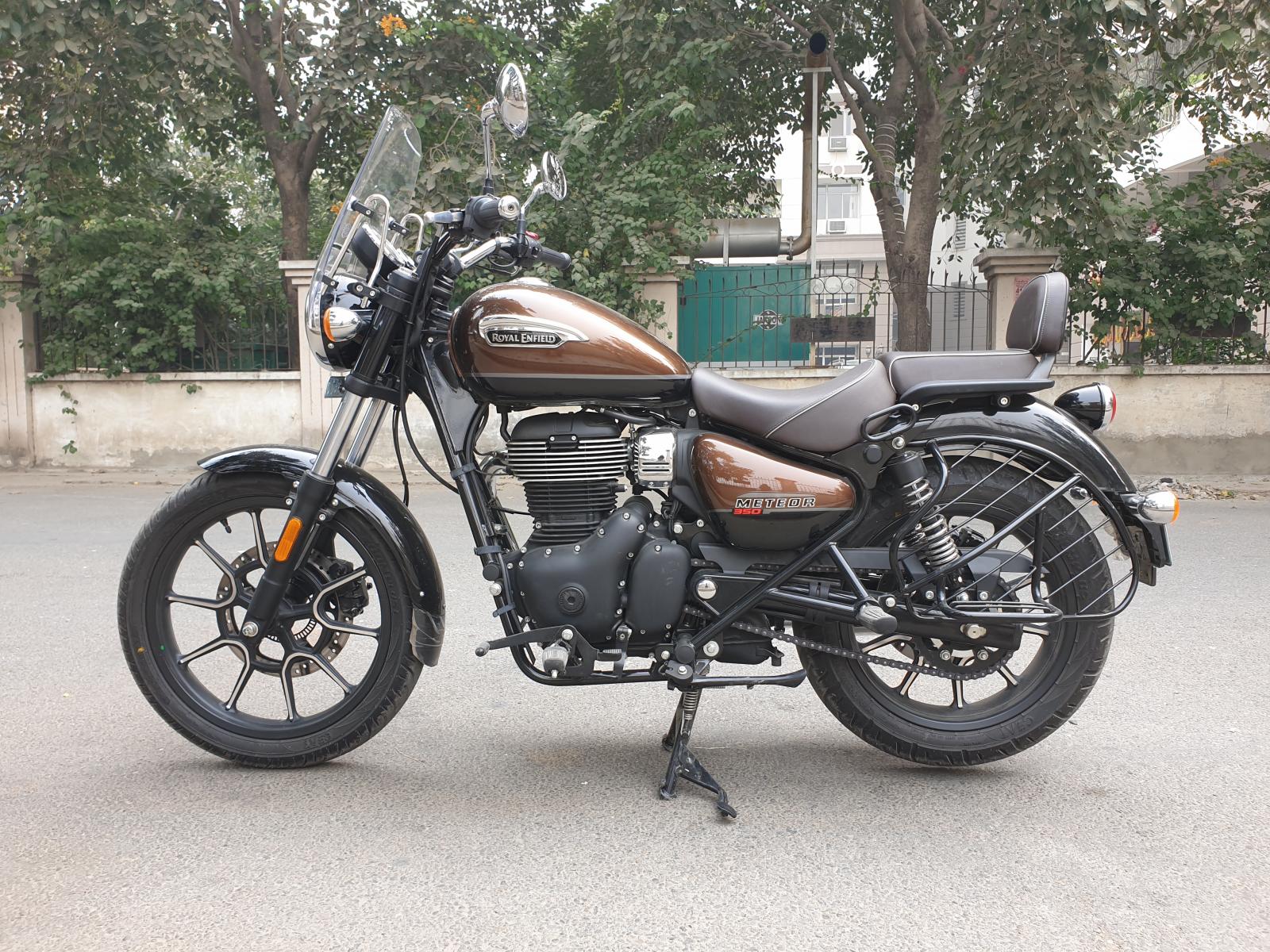 Royal Enfield Meteor 350 Bobber