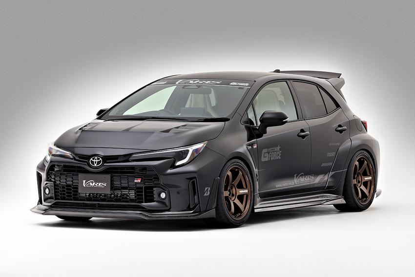 日本改裝品牌 Varis 推出 GR Corolla 升級套件，打造更加狂妄的性能造型。