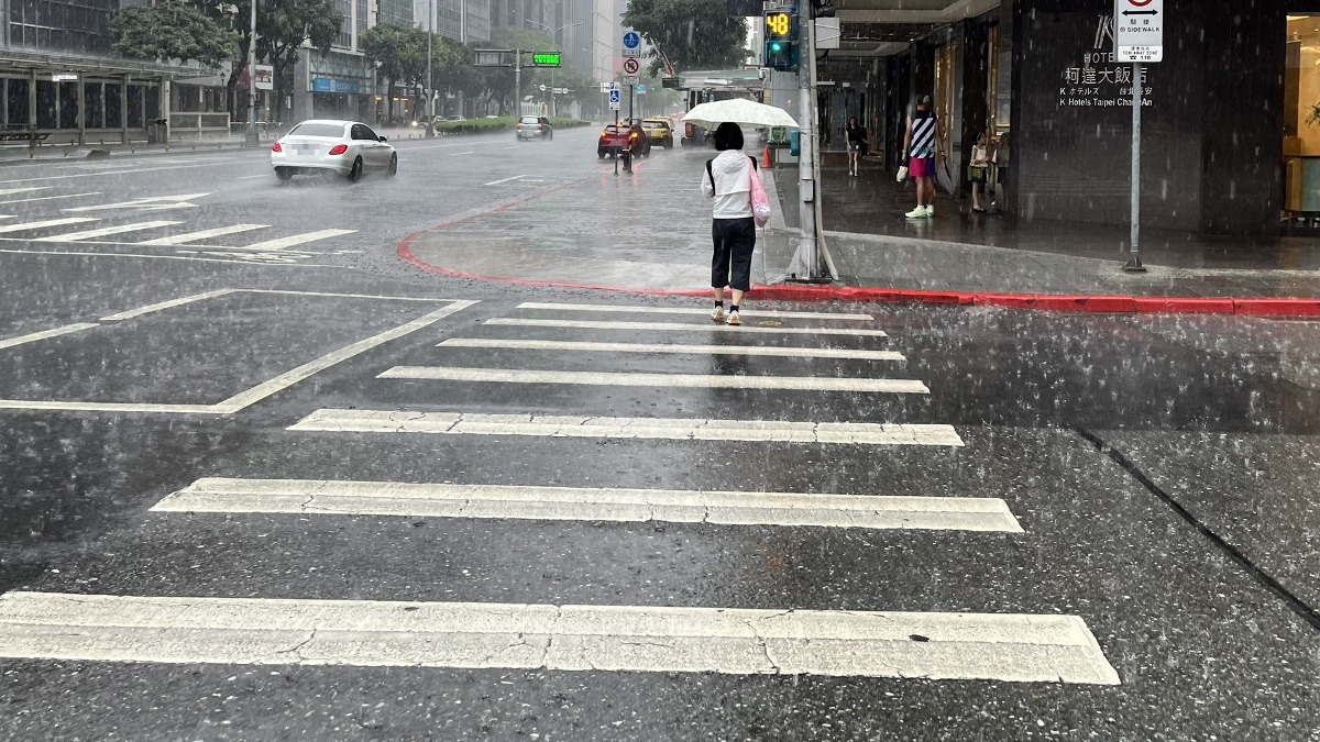 2縣市大雨特報。（圖／東森新聞）