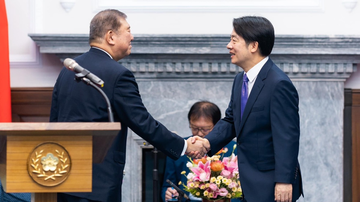 日本下任首相熱門人選的前防衛大臣石破茂13號上午到總統府拜會賴清德總統。（圖／翻攝自賴清德臉書）