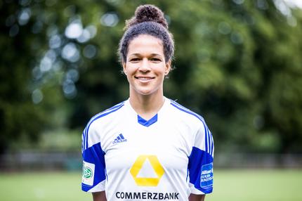 Célia Šašić: Célia Šašić im Dress des 1. FFC Frankfurt