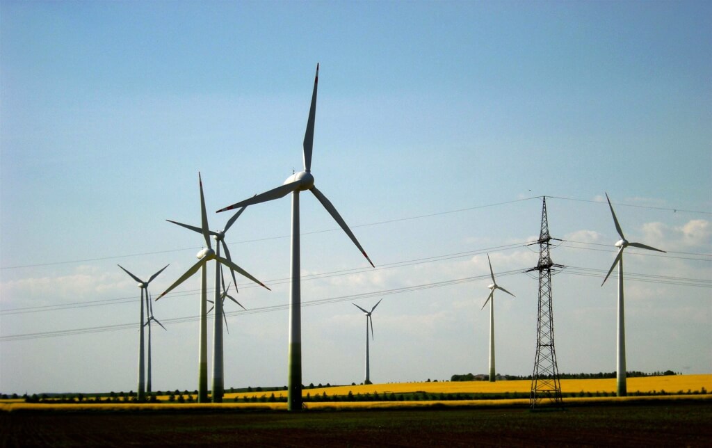 德國貝恩堡風力發電廠。（圖取自維基共享資源，作者Franzfoto，CC BY-SA 3.0）