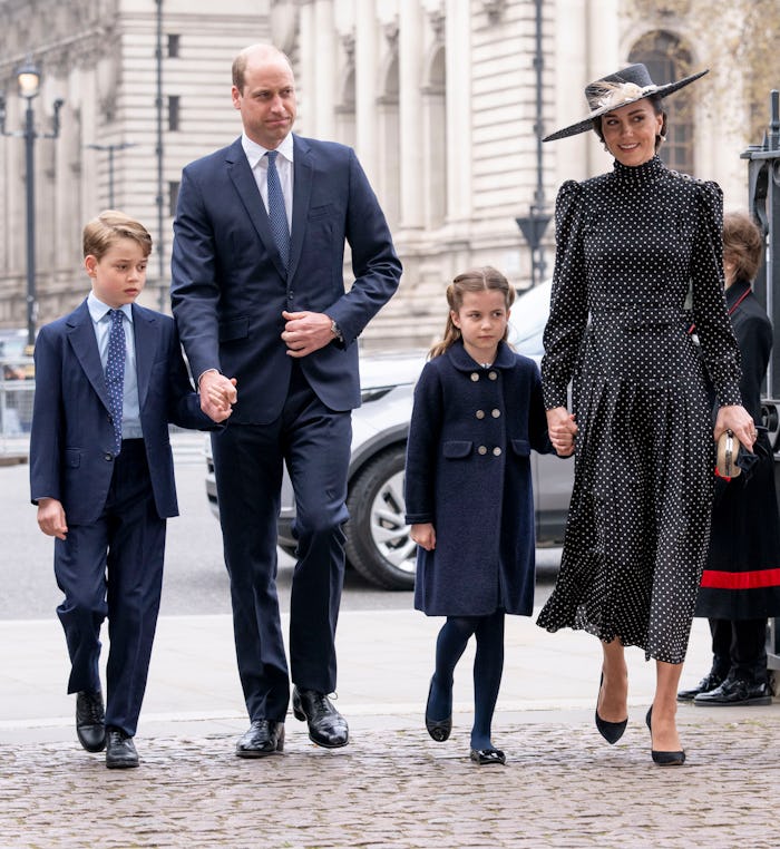 LONDON, ENGLAND - MARCH 29: Prince William, Duke of Cambridge and Prince George of Cambridge with Ca...