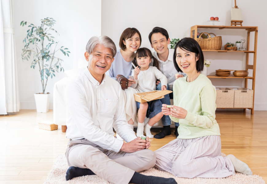 不想當孤單老人，現在該做些什麼？50+世代800人調查：最後悔沒陪年邁父母、和孩子溝通不足