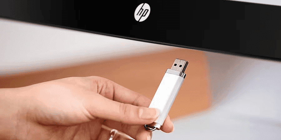 HP Laptop with USB drive for booting in India