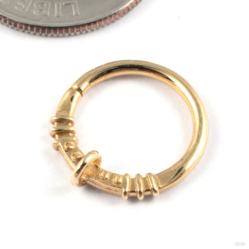 Speakeasy Seam Ring in 14k Yellow Gold from Tawapa