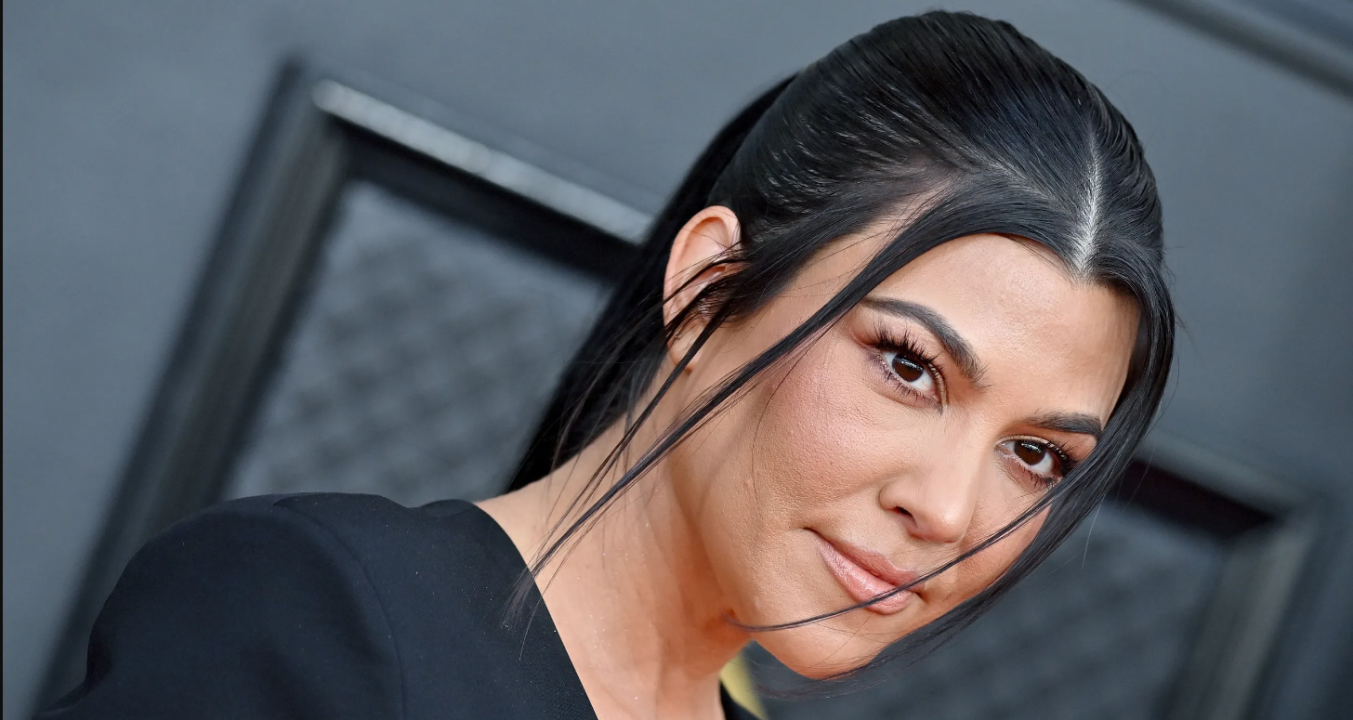 Kourtney Kardashian revela como mantém o estilo impecável após a chegada do bebê