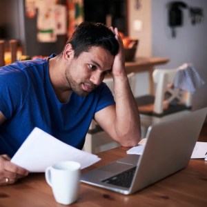 Quais são os 3 principais motivos que levam o brasileiro a se endividar?