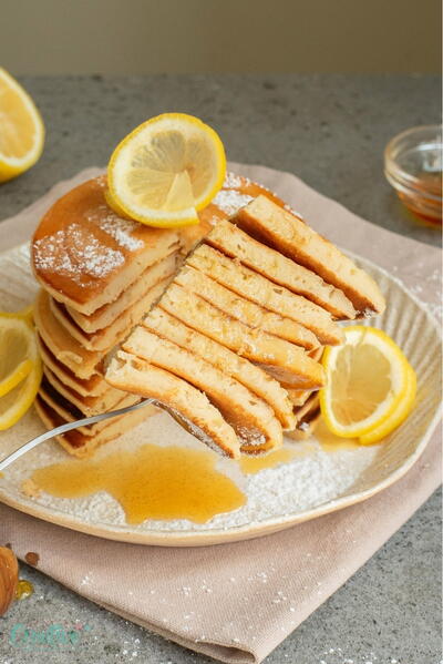 Lemon Greek Yogurt Pancakes