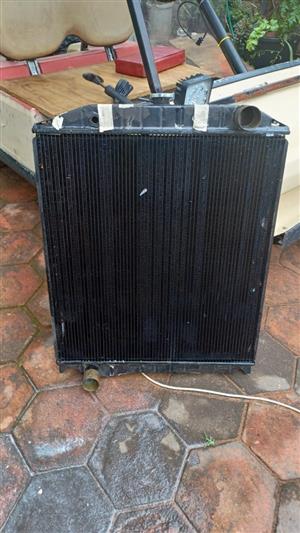 Hino 15-257 radiator 3 core.