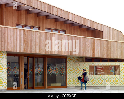 Krishna Avanti Is The Uk''S First Hindu Primary School.  Designed To The Standards Set Out In The Exemplar Building Schools Of Stock Photo