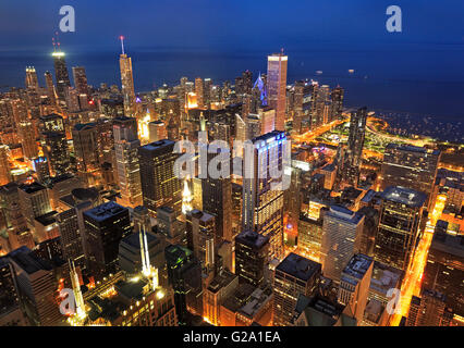 Chicago skyline at night, Illinois, USA Stock Photo