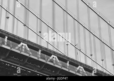 Close up picture of the Manhattan Bridge that connects Lower Manhattan at Canal Street with Downtown Brooklyn, New York City, USA. Stock Photo