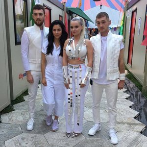 Zdjęcia dla 'Clean Bandit & Marina and the Diamonds'