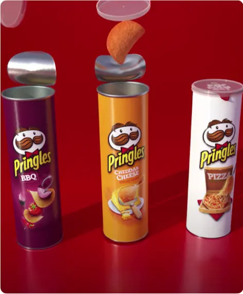 Latas de patatas Pringles.