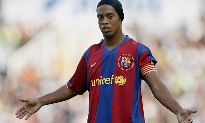 Ronaldinho break the rules