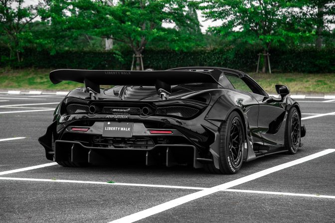 Liberty Walk McLaren 720S Rear Diffuser & Wing