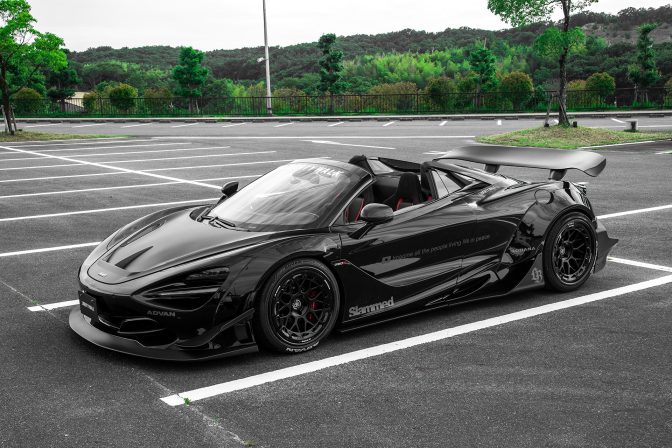 Liberty Walk McLaren 720S Dry Carbon Spider