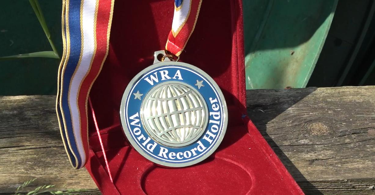 WORLD RECORD MEDAL