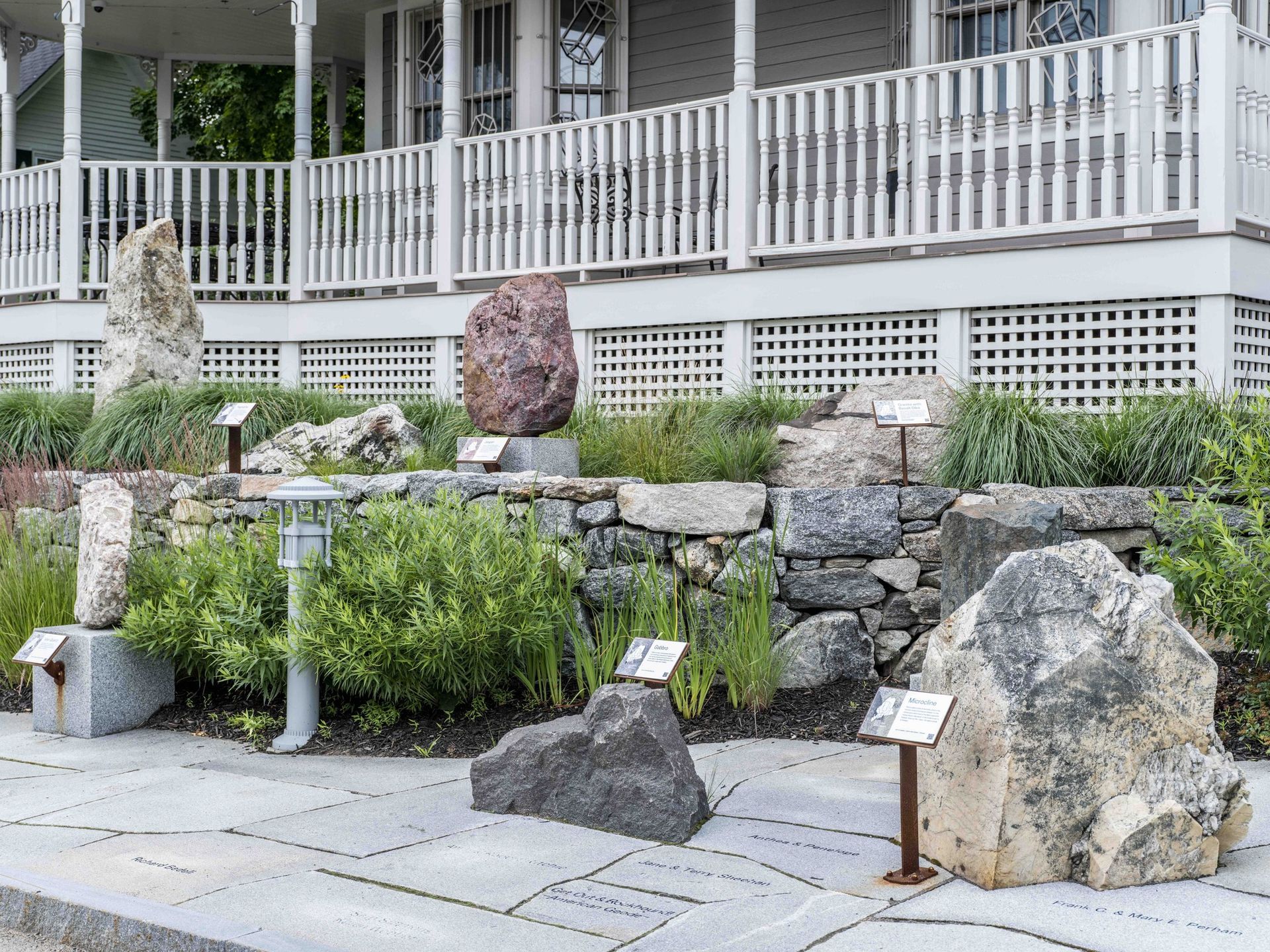 World's largest collection of lunar and Mars meteorites, world record in Bethel, Maine
