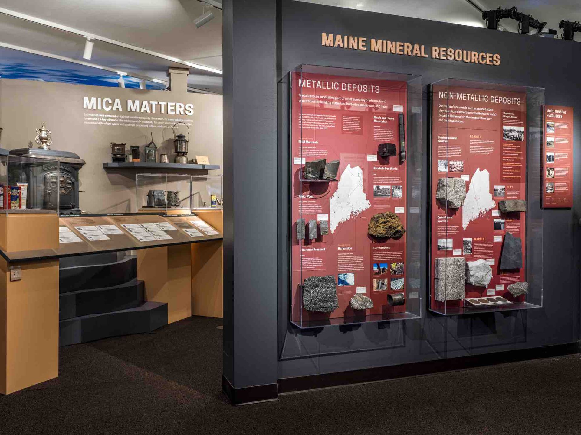 World's largest collection of lunar and Mars meteorites, world record in Bethel, Maine
