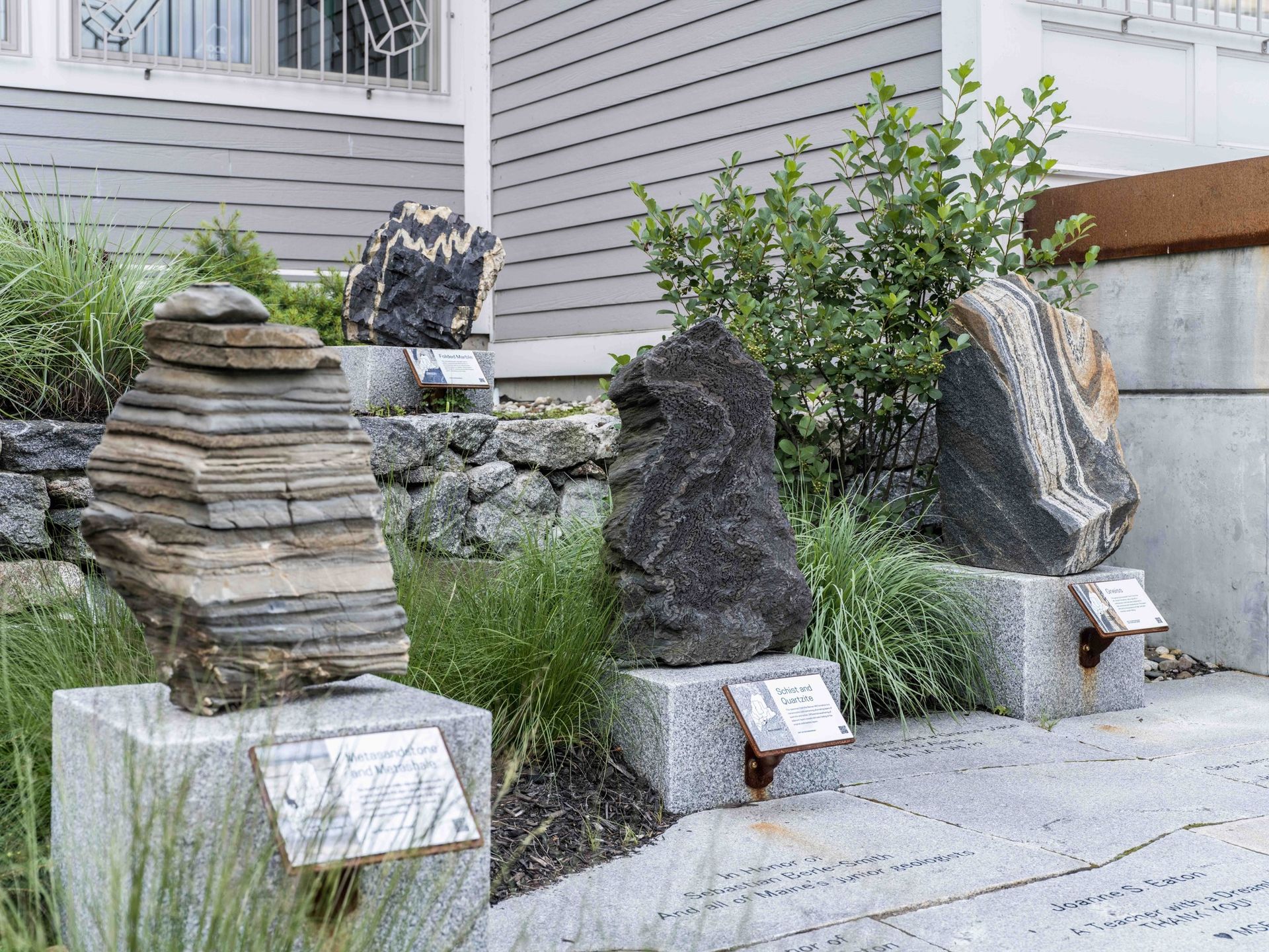 World's largest collection of lunar and Mars meteorites, world record in Bethel, Maine
