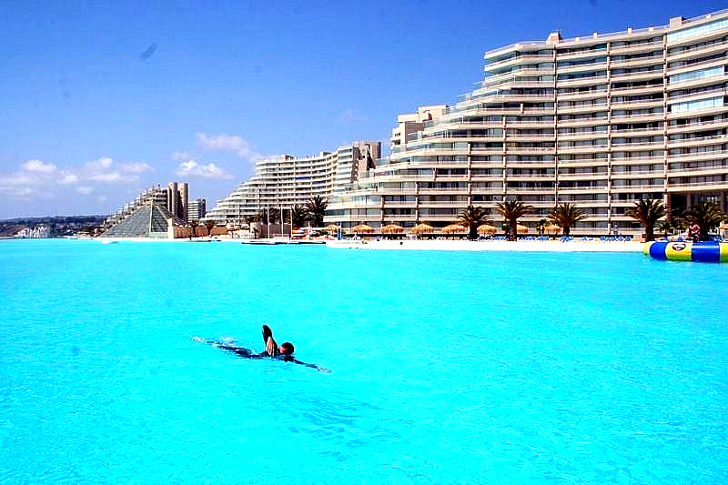 Longest swim in a lagoon, world record set by Mauro Giaconia