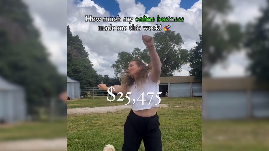 Kylie dancing with a graphic saying 'how much money my online business made in a week'.