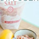 How to make a simple Himalayan Salt Diffuser - it's one of the easiest ways to diffuse essential oils, plus it can help purify the air in your home at the same time!