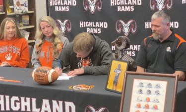 Highland football player Mason Fullmer signs with ISU