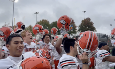 Bengal players celebrate victory on Saturday