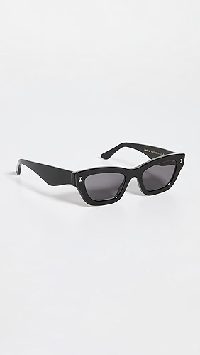 Illesteva Donna Black Sunglasses.