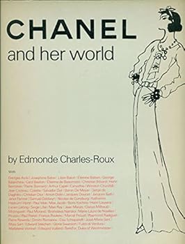 Paperback Chanel and Her World Book