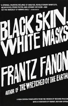 Paperback Black Skin, White Masks Book