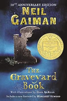 Paperback The Graveyard Book