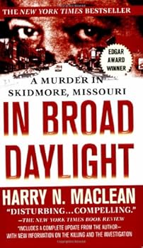 Mass Market Paperback In Broad Daylight: A Murder in Skidmore, Missouri Book