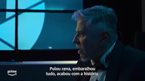 Isabel uma roteirista promissora que sonha em ser autora de uma novela das nove. Quando a oportunidade chega, ela é traída pelo seu mentor, Lauro Diniz, um autor consagrado mas fora de forma. Na estreia do folhetim, Isabel decide enfrentá-lo, acaba entrando na novela dele como protagonista ali ela  encontrará a brecha de provar sua capacidade criativa e influenciar a história a seu favor.