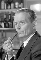 Gerald Hamer in Sherlock Holmes in Washington (1943)