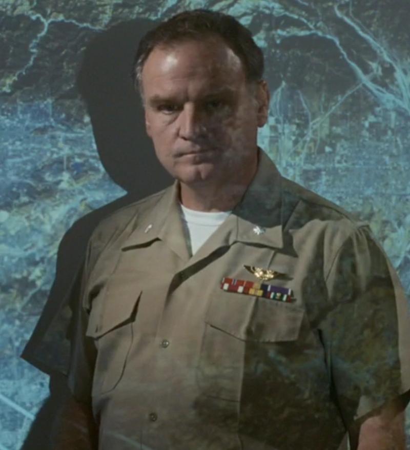 Bill Smitrovich in Independence Day (1996)