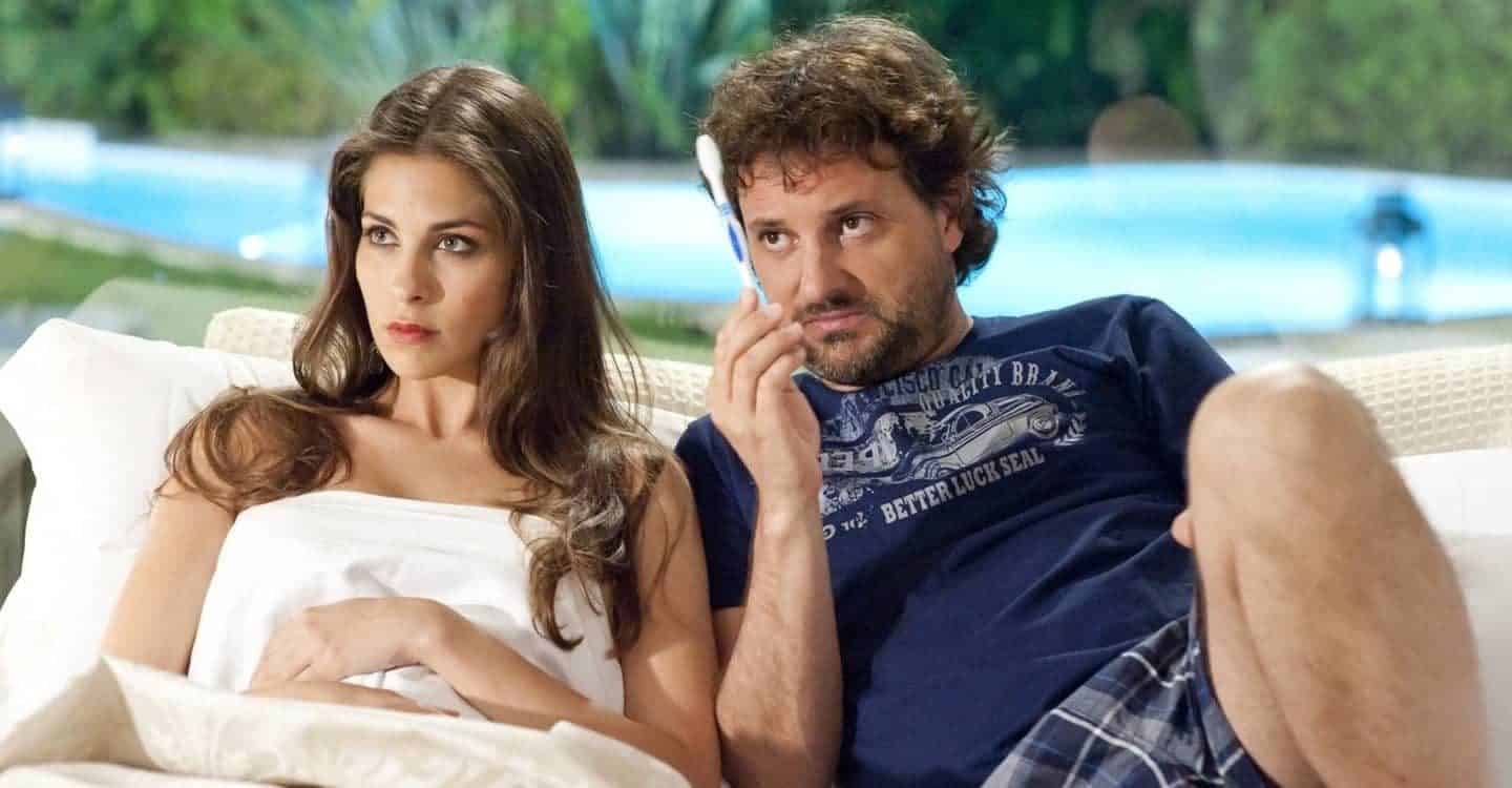 Leonardo Pieraccioni and Ariadna Romero in Finalmente la felicità (2011)