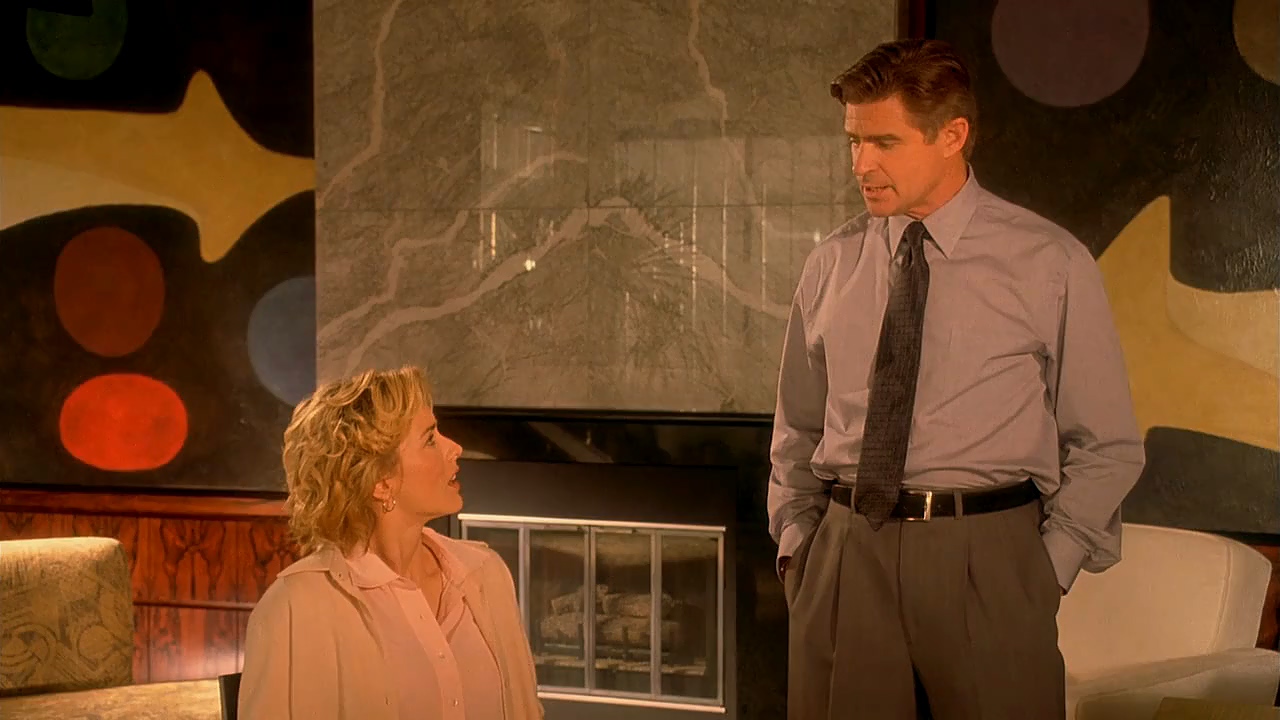 Téa Leoni and Treat Williams in Hollywood Ending (2002)