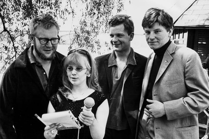 Börje Ahlstedt, Magnus Nilsson, Lena Nyman, and Vilgot Sjöman in I Am Curious (Yellow) (1967)