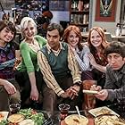 Alessandra Torresani, Simon Helberg, Katie Leclerc, Kate Micucci, Kunal Nayyar, and Laura Spencer in The Big Bang Theory (2007)