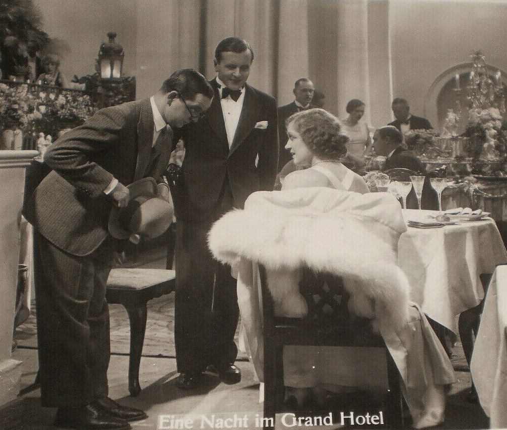 Ulrich Bettac and Mártha Eggerth in Eine Nacht im Grandhotel (1931)