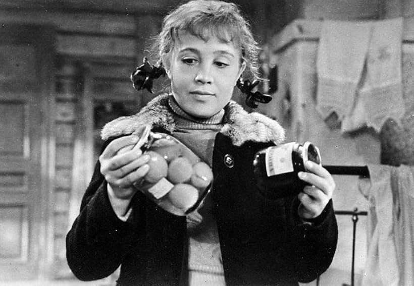 Nadezhda Rumyantseva in The Girls (1962)