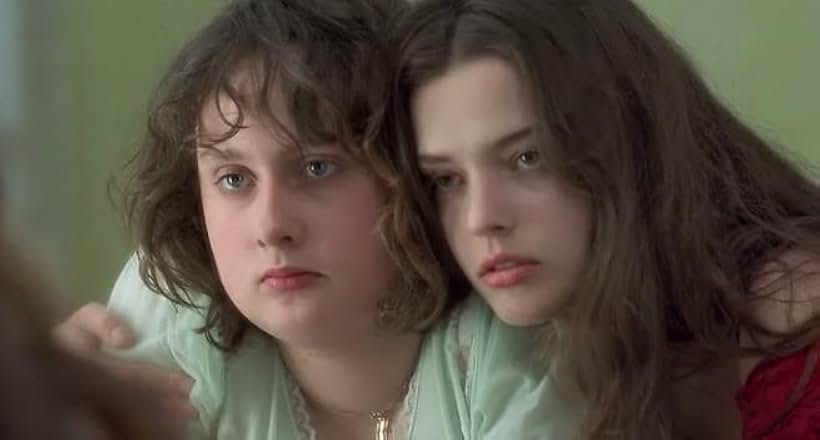 Roxane Mesquida and Anaïs Reboux in Fat Girl (2001)